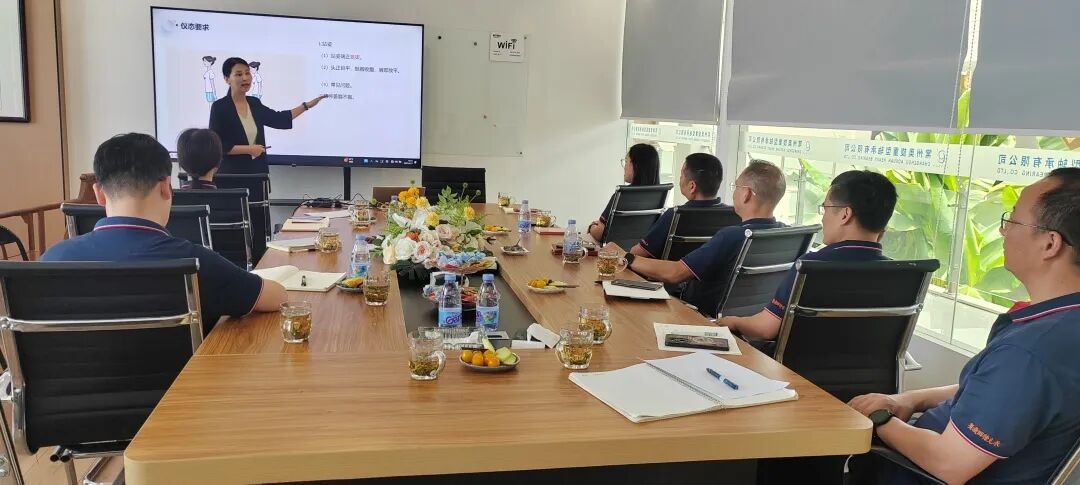 Changzhou Aoxuan: Cultivando a for&ccedil;a interna e a imagem externa, capacitando a equipe, navegando graciosamente no oceano dos neg&oacute;cios!